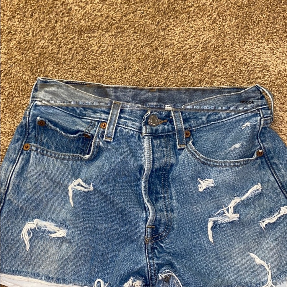 Levis 501 denim shorts - Picture 4 of 5